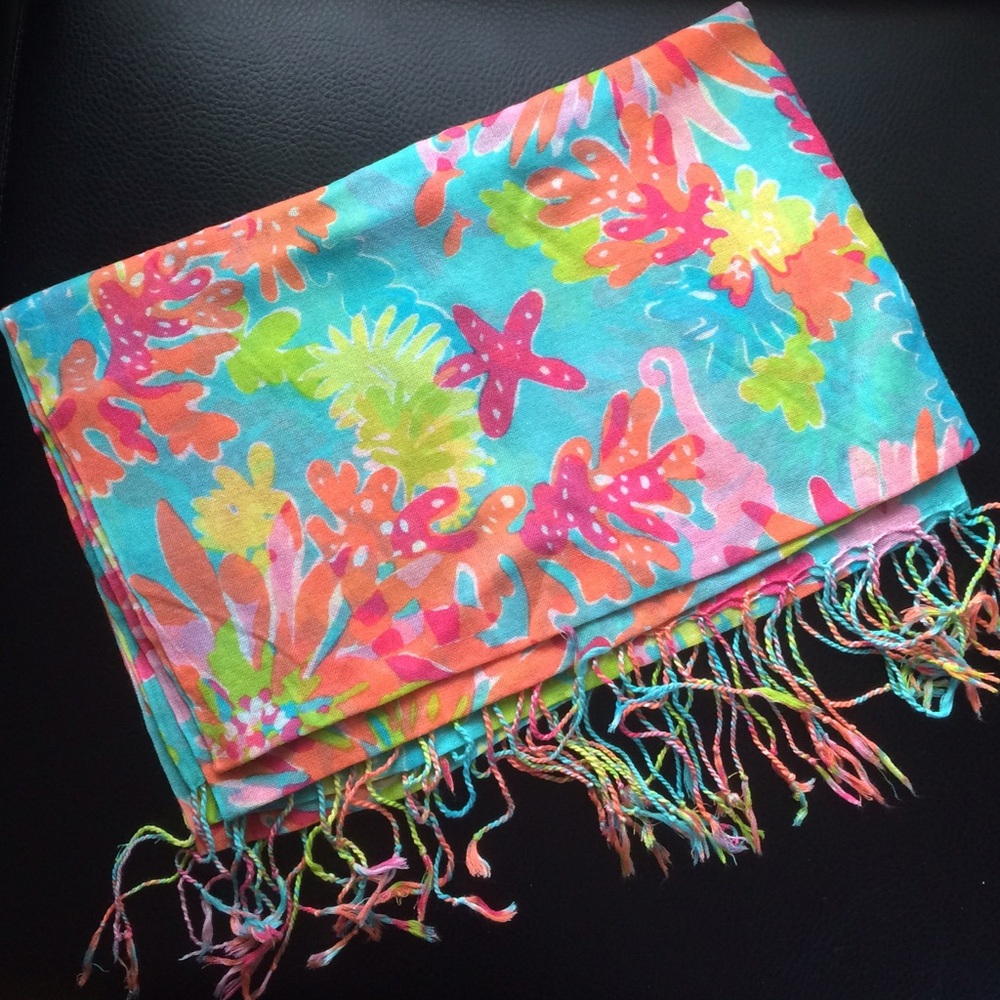 Lilly Pulitzer Trippin and sippin Murfee Scarf